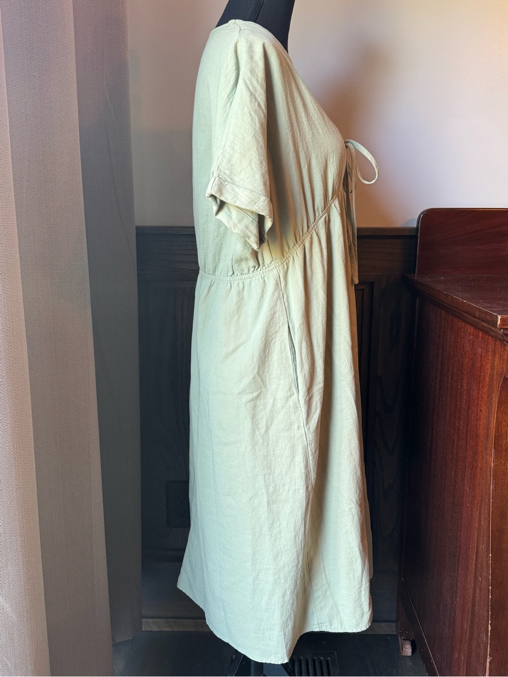 Light Sage Tie-Front Midi Dress large - Picture 5 of 7